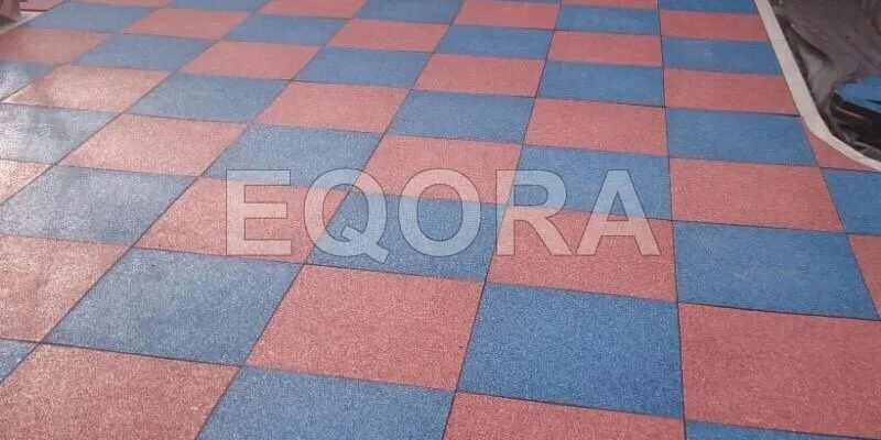 Резиновое покрытие из крошки для автосервисов в Тобольске